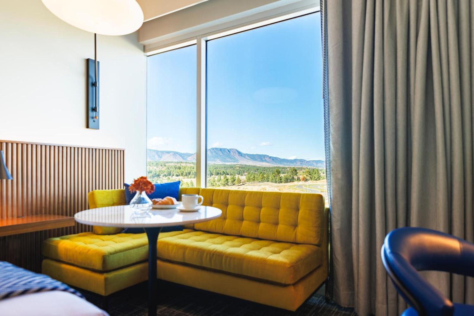 Hotel Polaris Gleneagle Экстерьер фото